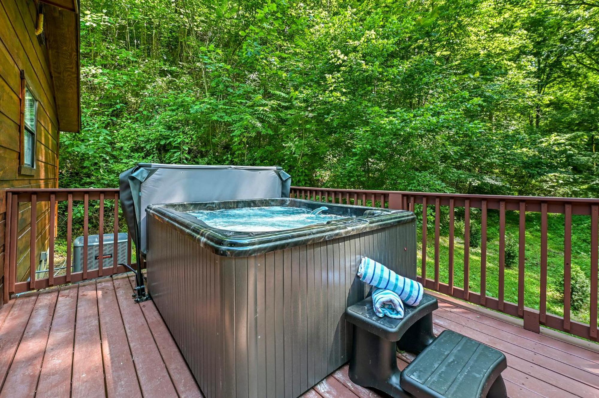 Smoky Mountains Hut Tub Cabin Dog Friendly سيفيرفيل المظهر الخارجي الصورة
